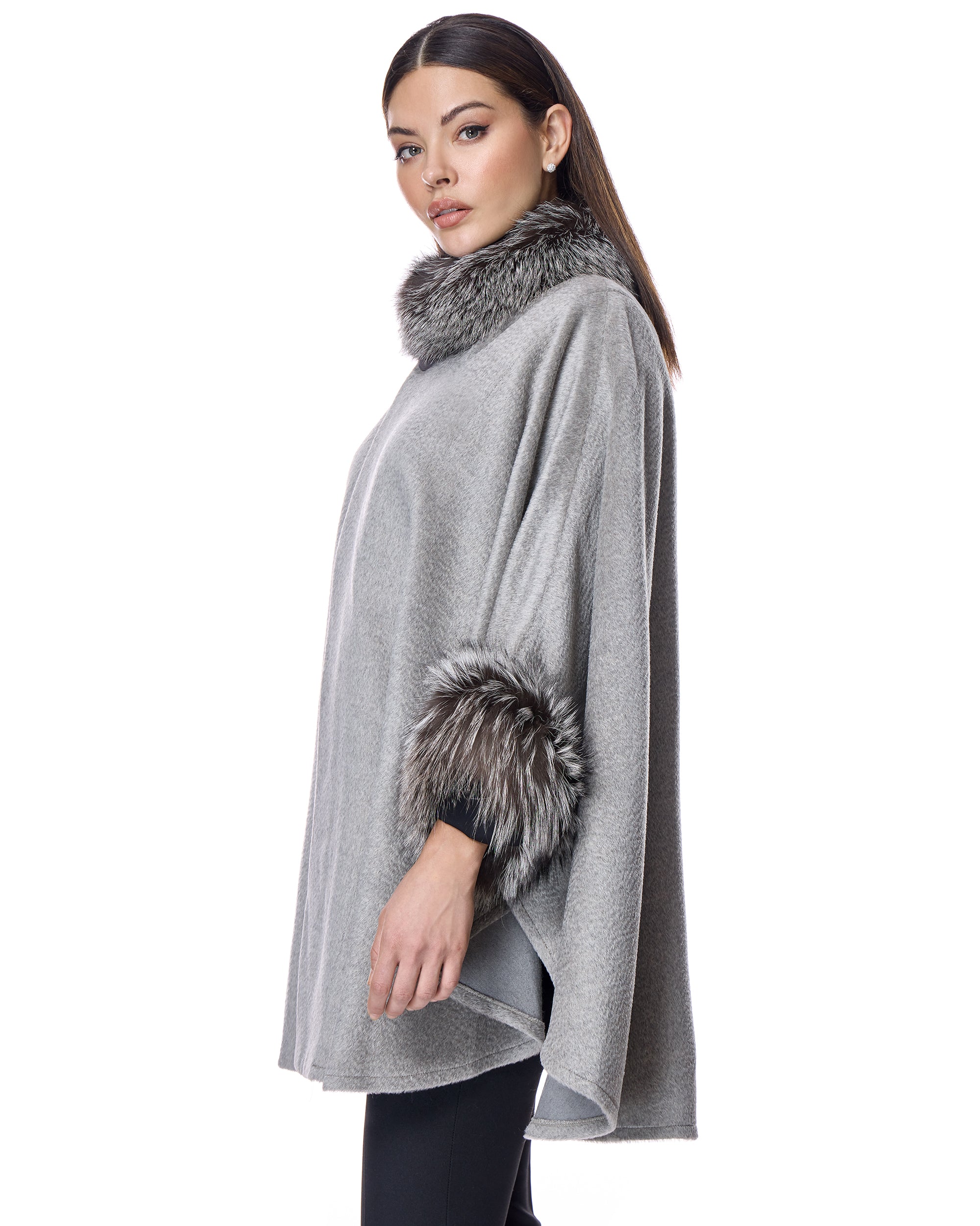 Alpaca Cape with Dyed Silver Fox - Image 5