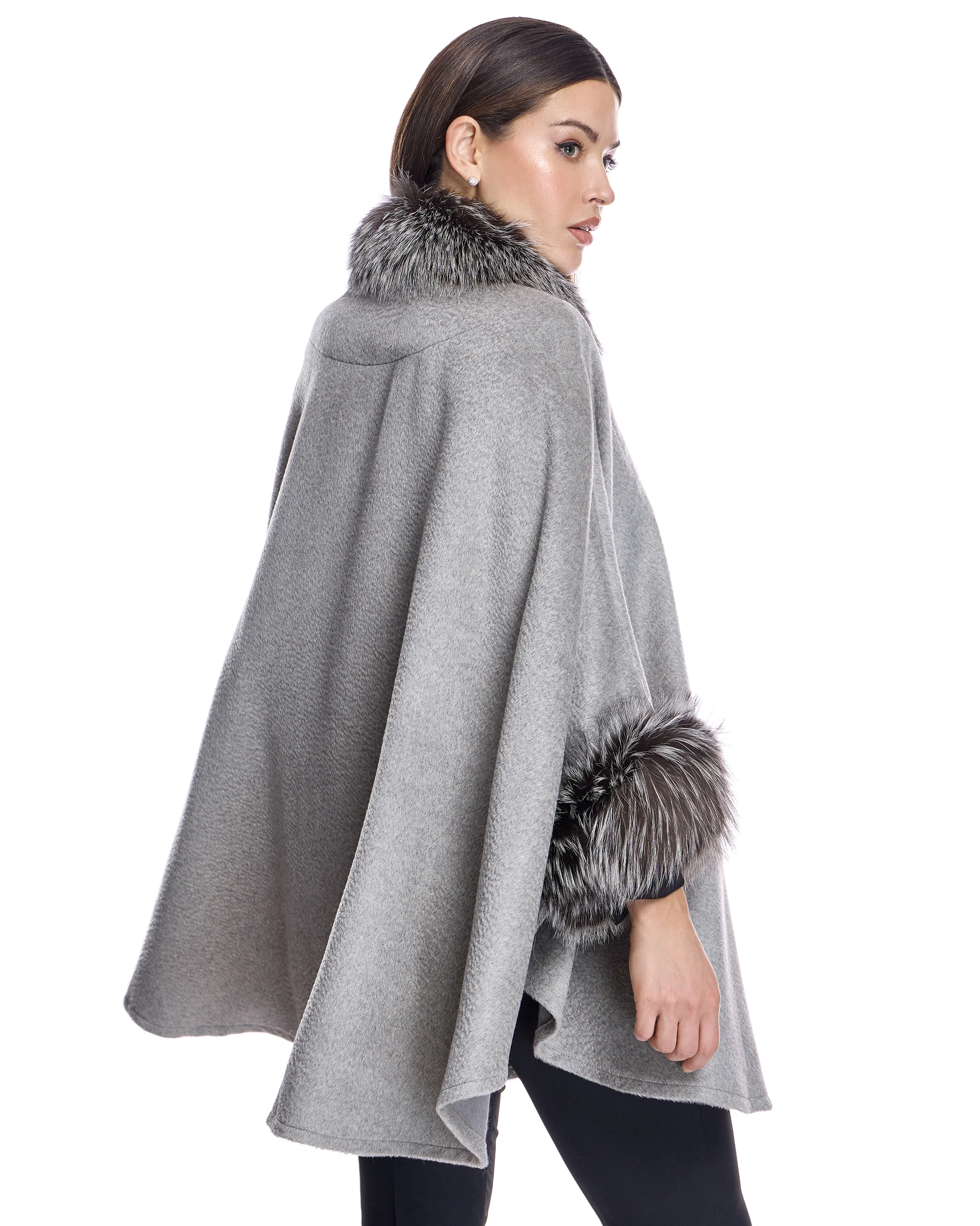 Alpaca Cape with Dyed Silver Fox - Image 6