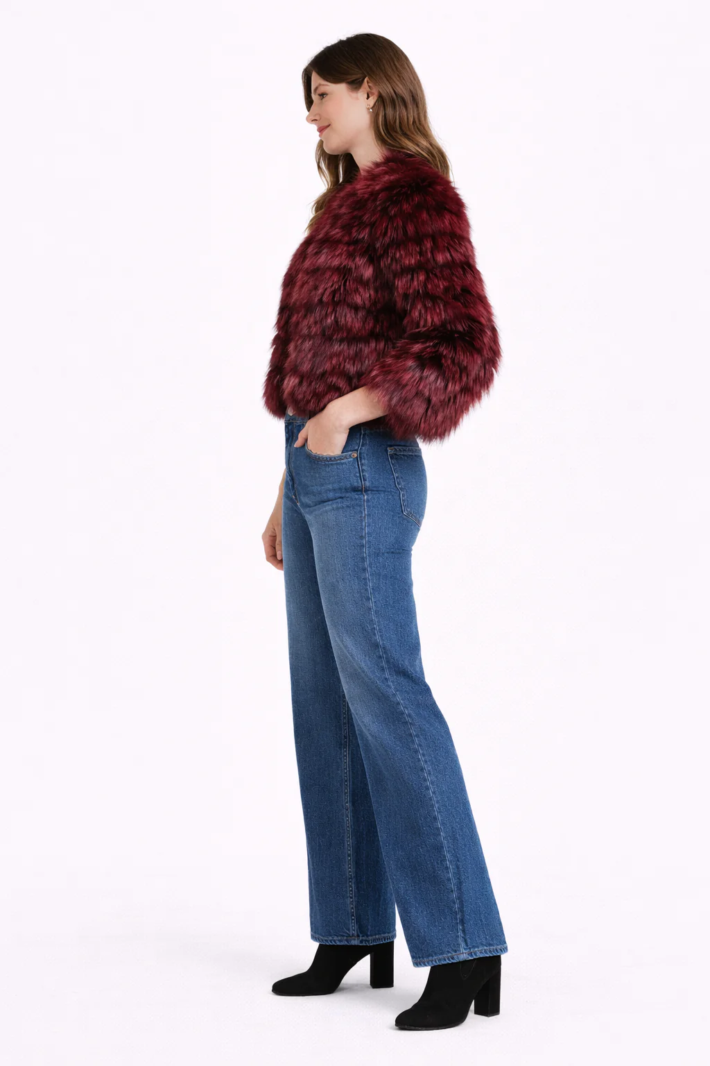 FEATHERED HORIZONTAL DYED SILVER FOX BOLERO=22" - Image 4