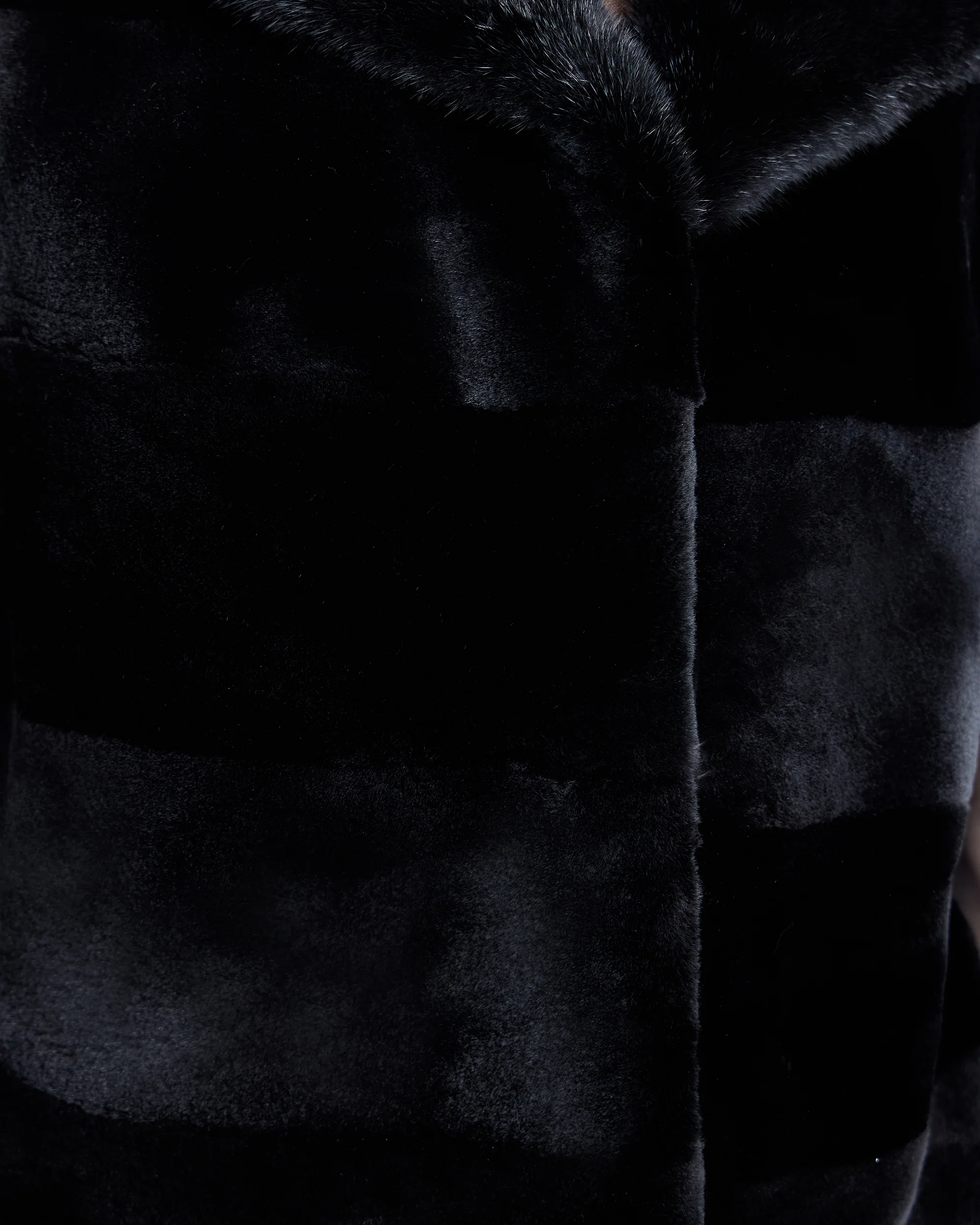 Horizontal Sheared Mink Vest - Image 6